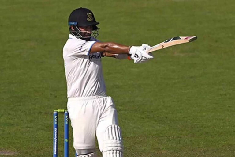 साई सुदर्शन ने रणजी ट्रॉफी में ठोका दोहरा शतक, 23 साल के बल्लेबाज ने दिल्ली की उड़ाई धज्जियां साई सुदर्शन ने रणजी ट्रॉफी में ठोका दोहरा शतक, 23 साल के बल्लेबाज ने दिल्ली की उड़ाई धज्जियां