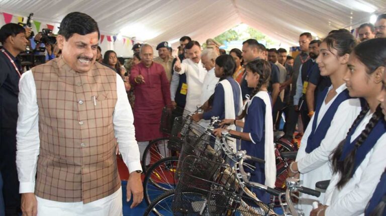 संस्कार आधारित शिक्षा पर केंद्रित है नई शिक्षा नीति – मुख्यमंत्री डॉ. यादव संस्कार आधारित शिक्षा पर केंद्रित है नई शिक्षा नीति – मुख्यमंत्री डॉ. यादव