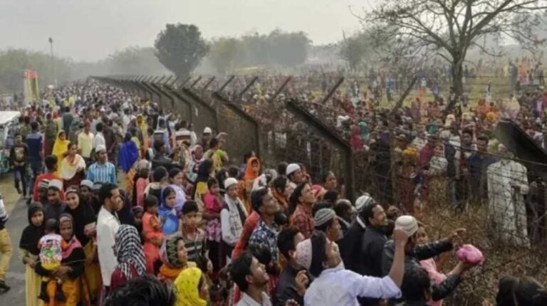 अहमदाबाद से दबोचे गए 50 बांग्लादेशी, फर्जी दस्तावेज बनाने और वेश्यावृत्ति सहित अवैध कामों में थे लिप्त अहमदाबाद से दबोचे गए 50 बांग्लादेशी, फर्जी दस्तावेज बनाने और वेश्यावृत्ति सहित अवैध कामों में थे लिप्त