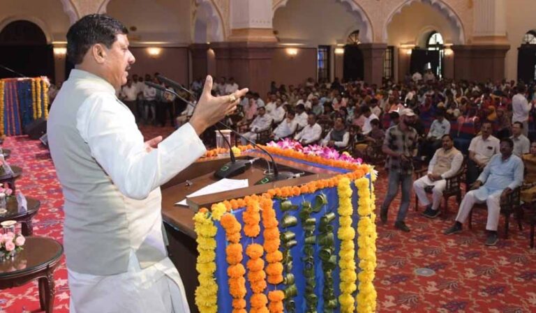 मुख्यमंत्री यादव ने उज्जैन को थ्री स्टार रेटिंग प्राप्त करने पर सफाई मित्रों को 69 लाख 42 हजार रुपए ट्रांसफर किए