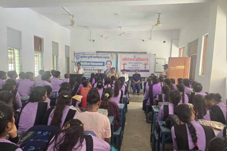 कोतवाली पुलिस ने  प्रधानमंत्री कालेज आफ एक्सीलेंस तुलसी महाविद्यालय में “मैं हूं अभिमन्यु” कार्यक्रम का आयोजन