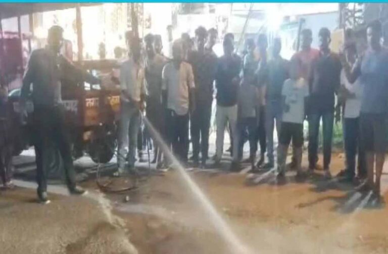 टीकमगढ़ देवी पंडाल के पास मांस फेंकने के मामले में सीसीटीवी मिला, पुलिस ने किया मामला दर्ज