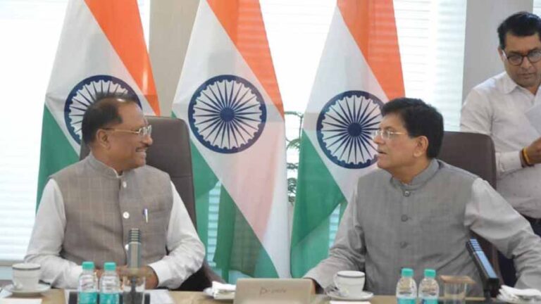 मुख्यमंत्री विष्णुदेव साय और  मंत्री पीयूष गोयल ने हरियाणा की जीत पर दी अनोखी टेलीफोनिक बधाई!