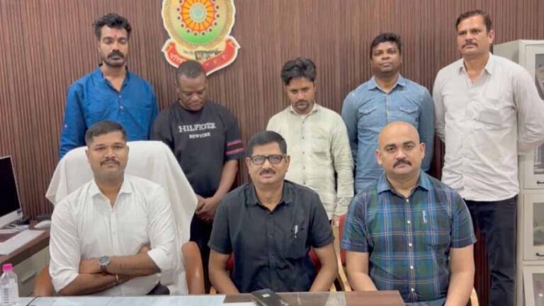 सिंथेटिक ड्रग्स रैकेट मामले में दिल्ली से 2 आरोपियों को पुलिस ने किया गिरफ्तार