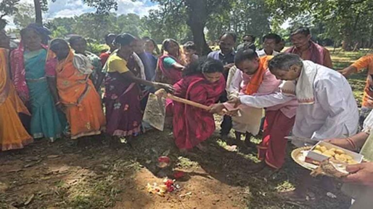 छत्तीसगढ़-कोण्डागांव में विधायक लता उसेंडी ने दी सामुदायिक भवन और बाउंड्री वॉल की सौगात