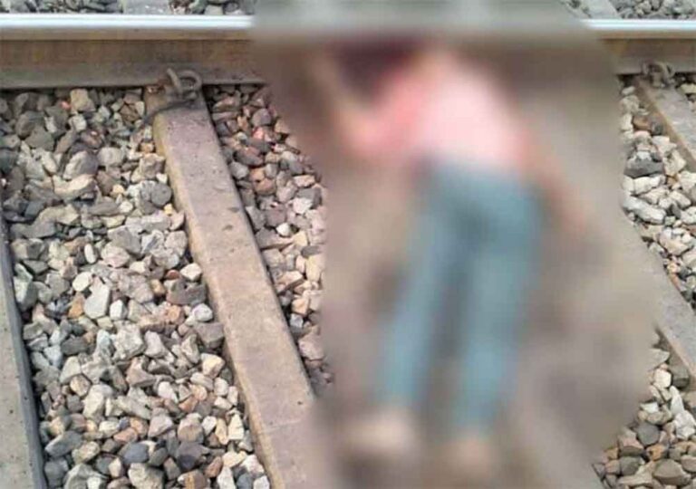 छत्तीसगढ़-रायगढ़ में ट्रेन की चपेट में आने से दो की मौत