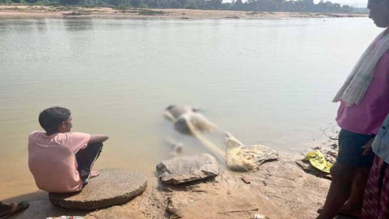 चेकडैम में डूबे मछुआरे का तीन दिन बाद जाल में फंसा मिला शव