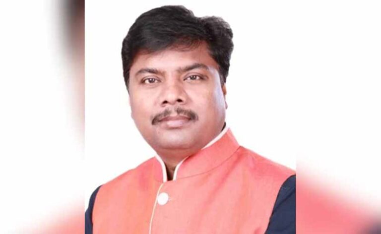 हरियाणा में भाजपा की जीत पर मंत्री केदार कश्यप ने कहा- शपथ ग्रहण समारोह में खिलाएंगे जलेबी हरियाणा में भाजपा की जीत पर मंत्री केदार कश्यप ने कहा- शपथ ग्रहण समारोह में खिलाएंगे जलेबी