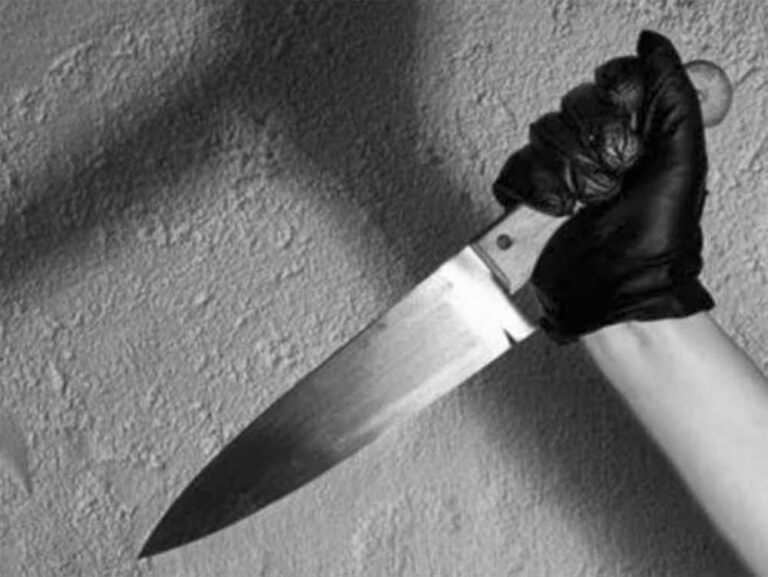 स्कूल में दोनों के बीच कहासुनी हुई थी, 8वीं के छात्र ने 9वीं के छात्र पर चाकू से किया हमला, अस्पताल में मौत