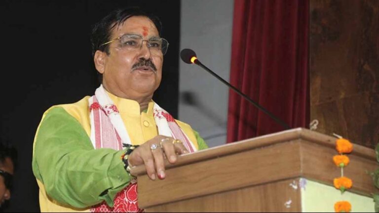 लोक संस्कृति और कला हमको जड़ों से जोड़ते हैं : मंत्री श्री टेटवाल