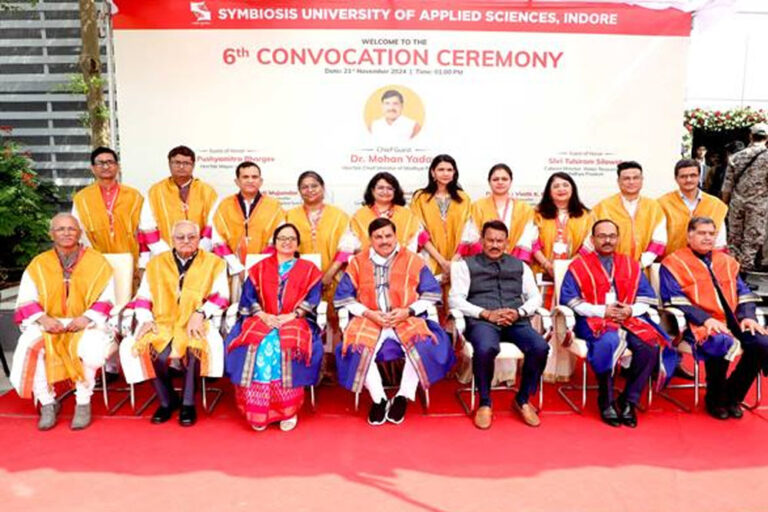 आज किताबी ज्ञान भले ही पूरा हुआ हो परंतु दीक्षांत के बाद स्वाध्याय, मनन और चिंतन सतत् जारी रहना चाहिए: CM यादव