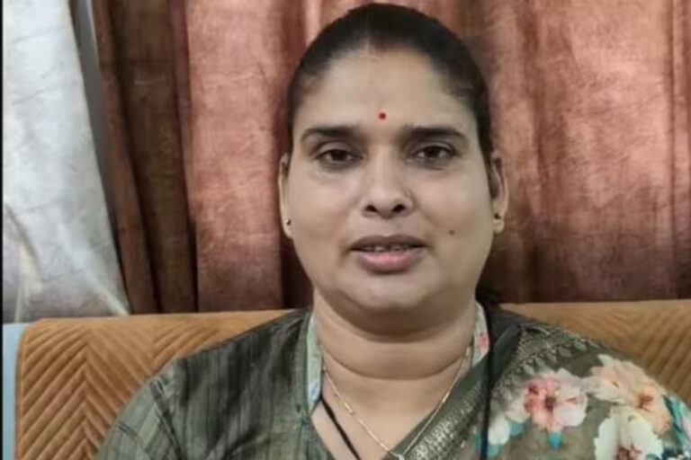 कांग्रेस बीना विधायक निर्मला सप्रे को सदन में अपने साथ नहीं बैठाएगी