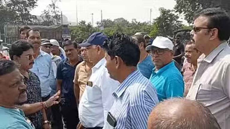 छत्तीसगढ़-कोरबा में एसईसीएल के प्रदूषण के खिलाफ श्रमिक चौक में रोकथाम के लिए HMS ने दिया धरना छत्तीसगढ़-कोरबा में एसईसीएल के प्रदूषण के खिलाफ श्रमिक चौक में रोकथाम के लिए HMS ने दिया धरना