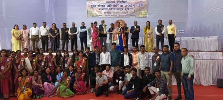 छत्तीसगढ़-बिलासपुर में युवा सांसद में देश के ज्वलंत मुद्दों पर हुई चर्चा छत्तीसगढ़-बिलासपुर में युवा सांसद में देश के ज्वलंत मुद्दों पर हुई चर्चा