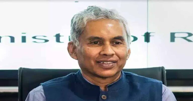 सिंहस्थ व्यवस्था से जुड़े सभी निर्माण कार्यों को जल्द शुरू करें : मुख्य सचिव जैन