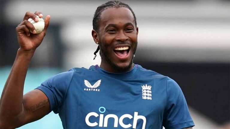 इंग्लैंड के तेज़ गेंदबाज़ जोफ़्रा आर्चर को आईपीएल नीलामी सूची में फिर से शामिल किया