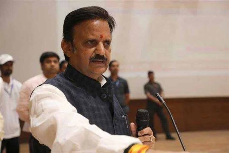 नवीन भवन का निर्माण तय समय-सीमा में पूरा करें : उप मुख्यमंत्री श्री शुक्ल