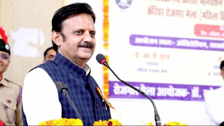 सागर के संपूर्ण विकास के लिए हर संभव प्रयास किए जाएंगे : उप मुख्यमंत्री श्री शुक्ल सागर के संपूर्ण विकास के लिए हर संभव प्रयास किए जाएंगे : उप मुख्यमंत्री श्री शुक्ल