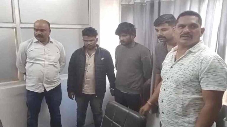 डाकघर में चोरी करने वाले आरोपियों को पुलिस ने किया गिरफ्तार