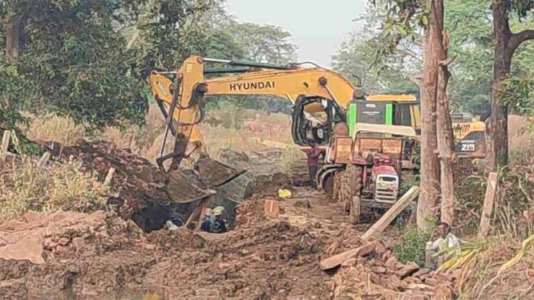 किसानों के लिए परेशानी का सबब बन गई, गेल इंडिया कंपनी पाइपलाइन