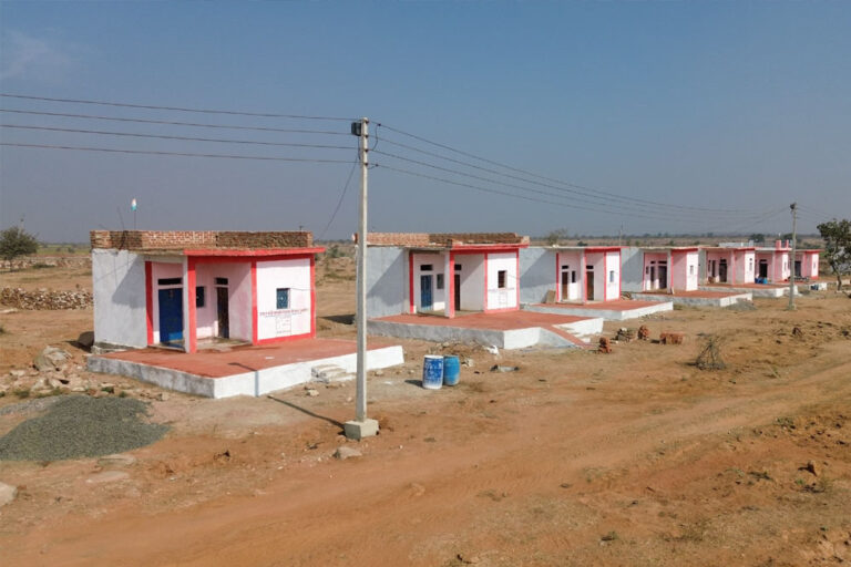 शिवपुरी जिले के पोहरी ब्लॉक की प्रथम जनमन आवासीय कॉलोनी बनकर हुई तैयार