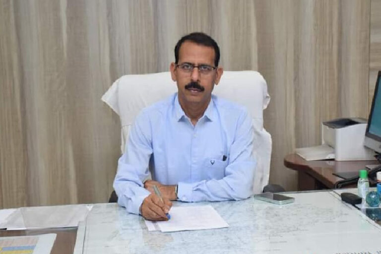 2047 तक की कार्य योजना तैयार करने कलेक्टर के अध्यक्षता में कलेक्ट्रेट सभागार में विजन 2047 डाक्यूमेंट पर चर्चा की गई