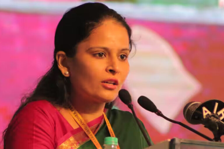 मध्य प्रदेश की तेजतर्रार आईएएस डॉ. सलोनी सिडाना NHM की डायरेक्टर बनी, सरकारी पैसे के दुरुपयोग पर लगेगी लगाम मध्य प्रदेश की तेजतर्रार आईएएस डॉ. सलोनी सिडाना NHM की डायरेक्टर बनी, सरकारी पैसे के दुरुपयोग पर लगेगी लगाम