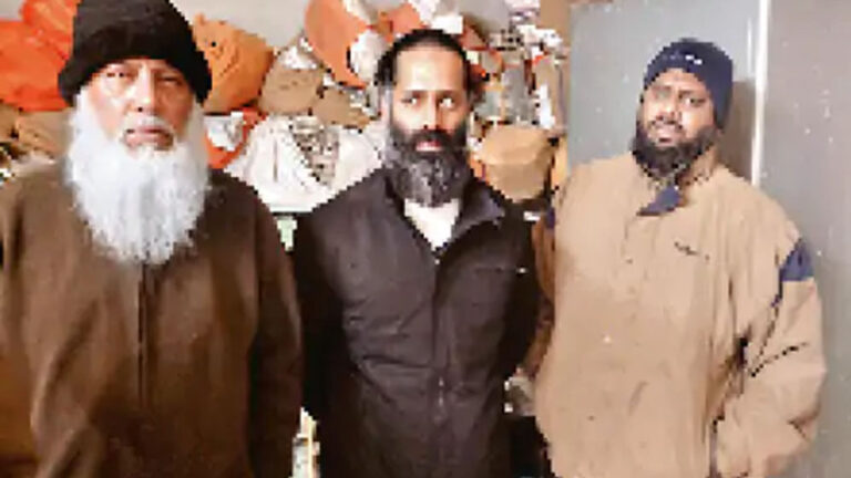 इज्तिमा से लौट रहे 3 लोगों की कार से मिला 60 किलो मांस, काले हिरण के शिकार की आशंका