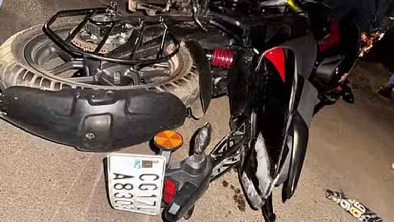 छत्तीसगढ़-जगदलपुर में ट्रक की टक्कर से बाइक सवार युवक की मौत छत्तीसगढ़-जगदलपुर में ट्रक की टक्कर से बाइक सवार युवक की मौत