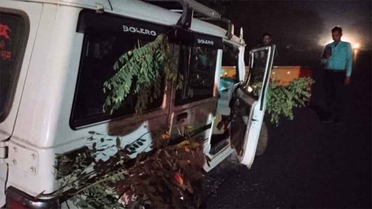 छत्तीसगढ़-बालोद में नेशनल हाइवे पर दो एक्सीडेंट में तीन की मौत और कई घायल छत्तीसगढ़-बालोद में नेशनल हाइवे पर दो एक्सीडेंट में तीन की मौत और कई घायल