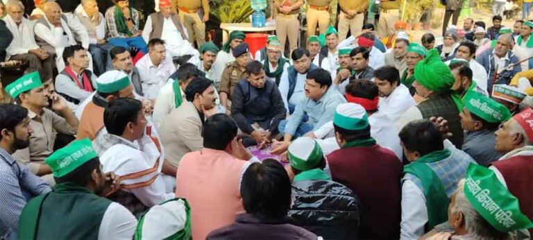 किसान आज पुलिस बल की मौजूदगी में करेंगे दिल्ली कूच