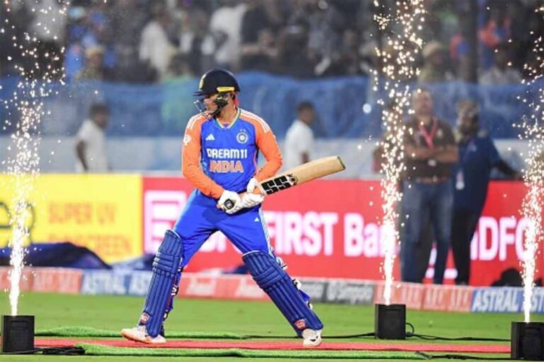 पंजाब की ओपनिंग जोड़ी अभिषेक शर्मा और प्रभसिमरन सिंह ने शानदार साझेदारी करके रिकॉर्ड बुक में अपना नाम दर्ज कराया