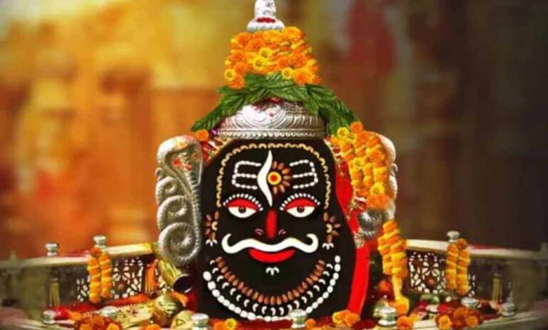 दर्शन घोटाले के बीच लिया बड़ा फैसला, उज्जैन के प्रसिद्ध ज्योतिर्लिंग महाकालेश्वर मंदिर में मुफ्त की वीआईपी सेवा हुई बंद