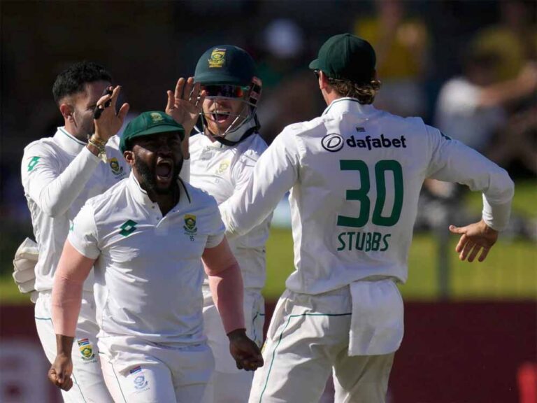 टेम्बा बावुमा की अगुवाई में साउथ अफ्रीका ने सेंचुरियन टेस्ट में पाकिस्तान को 2 विकेट से हराकर WTC फाइनल में बनाई जगह टेम्बा बावुमा की अगुवाई में साउथ अफ्रीका ने सेंचुरियन टेस्ट में पाकिस्तान को 2 विकेट से हराकर WTC फाइनल में बनाई जगह