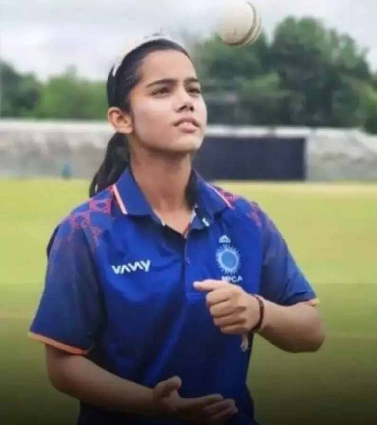 आगामी महिला विश्व कप के लिए भारत की अंडर-19 टीम में ग्वालियर की क्रिकेटर वैष्णवी शर्मा का नाम चर्चाओं में आगामी महिला विश्व कप के लिए भारत की अंडर-19 टीम में ग्वालियर की क्रिकेटर वैष्णवी शर्मा का नाम चर्चाओं में