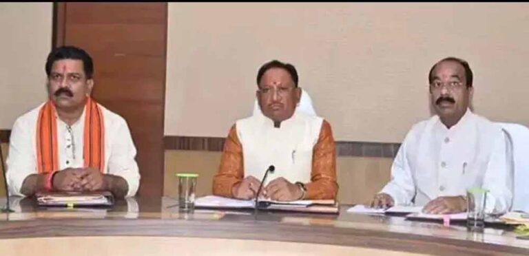 अब जनता चुनेगी छत्तीसगढ़ में महापौर, भूपेश सरकार का बनाया नियम साय कैबिनेट ने पलटा अब जनता चुनेगी छत्तीसगढ़ में महापौर, भूपेश सरकार का बनाया नियम साय कैबिनेट ने पलटा