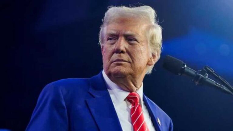 राष्ट्रपति ट्रंप ने जंगल में लगी आग के लिए डेल्टा स्मेल्ट मछली को ठहराया जिम्मेदार राष्ट्रपति ट्रंप ने जंगल में लगी आग के लिए डेल्टा स्मेल्ट मछली को ठहराया जिम्मेदार