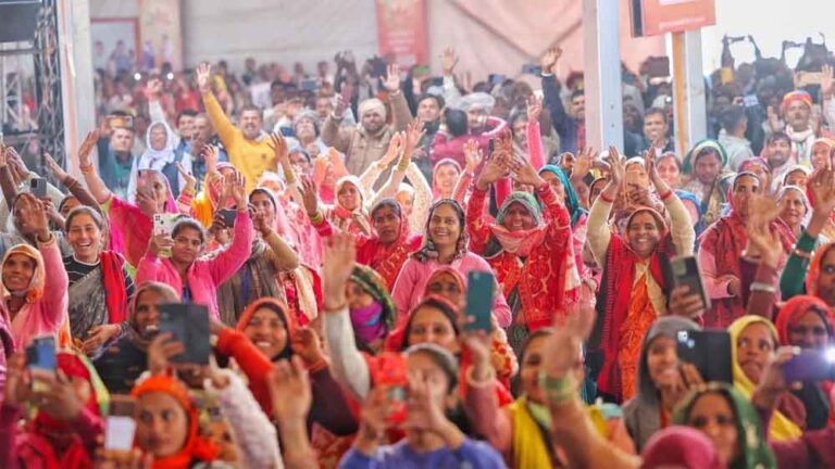 लाड़ली बहनों को प्रधानमंत्री आवास योजना 2.0 में केंद्र-राज्य दोनों से मिलेंगे लाखों रुपये लाड़ली बहनों को प्रधानमंत्री आवास योजना 2.0 में केंद्र-राज्य दोनों से मिलेंगे लाखों रुपये