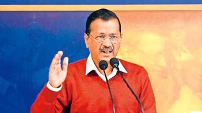 चुनाव आयोग ने केजरीवाल से 5 सवाल पूछ फिर मांगे सबूत, उनके जबाब से नहीं है संतुष्ट, यमुना में जहर मिलाने के दावे पर घिरे चुनाव आयोग ने केजरीवाल से 5 सवाल पूछ फिर मांगे सबूत, उनके जबाब से नहीं है संतुष्ट, यमुना में जहर मिलाने के दावे पर घिरे