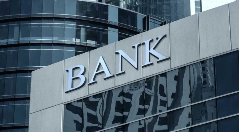 प्रदेश में साल के पहले दिन से ही बदल गई इन बैंकों की टाइमिंग, कब से कब तक होगा लेनदेन? प्रदेश में साल के पहले दिन से ही बदल गई इन बैंकों की टाइमिंग, कब से कब तक होगा लेनदेन?