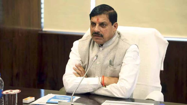 आयुर्वेद के माध्यम से ही सौ वर्ष जीने के लक्ष्य को किया जा सकता है साकार: मुख्यमंत्री डॉ. यादव आयुर्वेद के माध्यम से ही सौ वर्ष जीने के लक्ष्य को किया जा सकता है साकार: मुख्यमंत्री डॉ. यादव