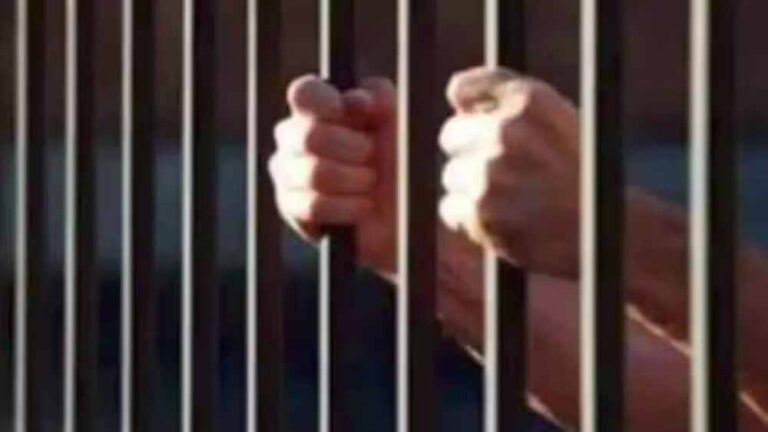 बांग्लादेश भाग रहा था अपराधी, मुठभेड़ में विचाराधीन कैदी सज्जाक मारा गया बांग्लादेश भाग रहा था अपराधी, मुठभेड़ में विचाराधीन कैदी सज्जाक मारा गया