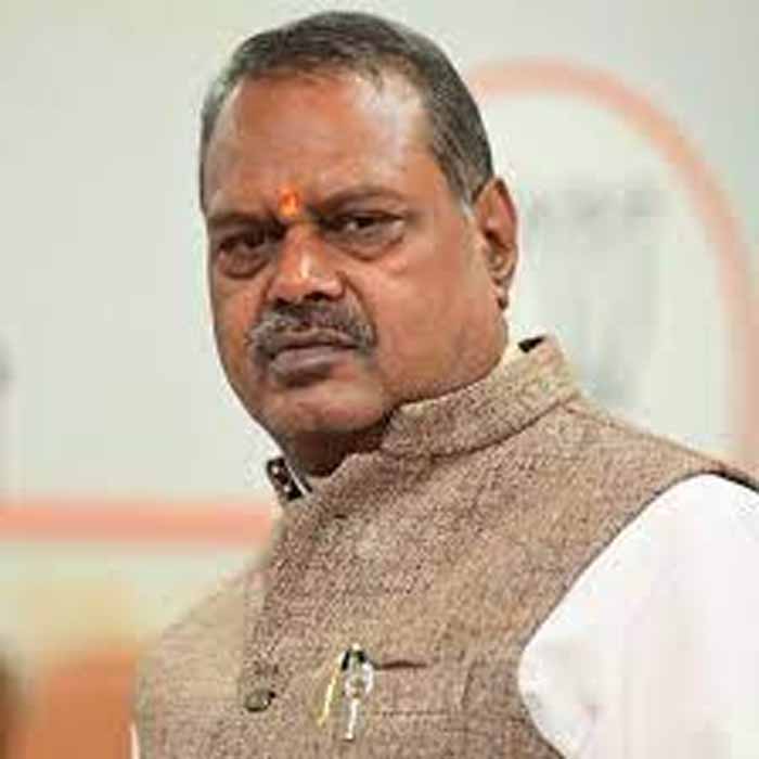 मंत्री कुशवाह ने 76वें गणतंत्र दिवस की शुभकामनाएँ दी मंत्री कुशवाह ने 76वें गणतंत्र दिवस की शुभकामनाएँ दी