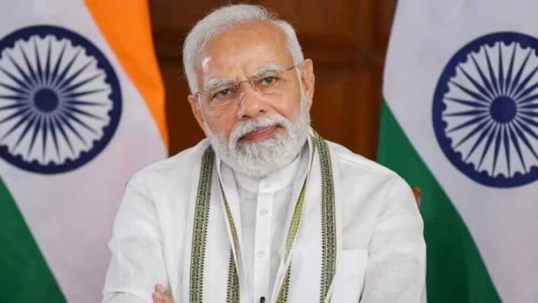 गरीबों की झोपड़ियों में फोटो सेशन कराते हैं, उन्हें संसद में गरीबों की बात बोरिंग ही लगेगी: प्रधानमंत्री नरेंद्र मोदी