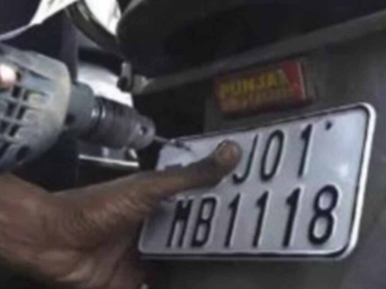 करीब 7 लाख पुराने रजिस्टर्ड वाहनों में लगायी गयी हाई सिक्यूरिटी रजिस्ट्रेशन प्लेट
