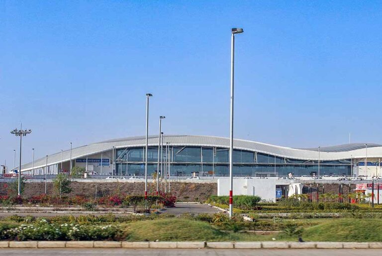 ग्लोबल इन्वेस्टर्स समिट में भोपाल एयरपोर्ट ने कई विमान आंदोलनों को कुशलता से संभाला