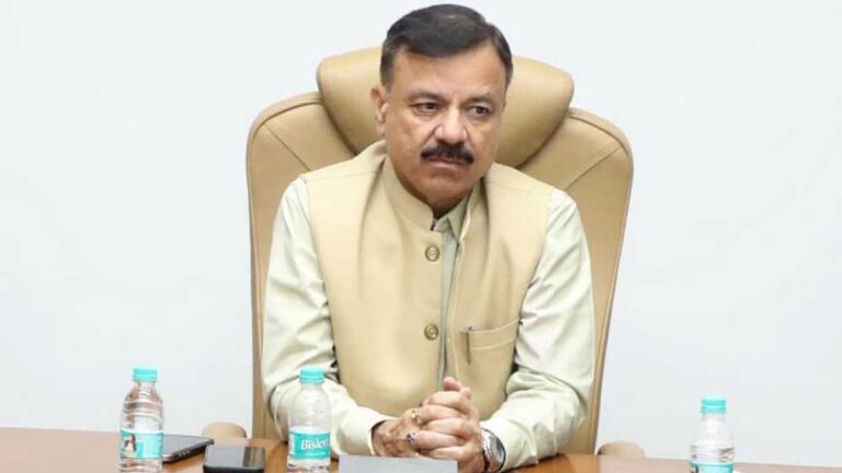 परिवहन मंत्री सिंह ने विभागीय कार्यों की समीक्षा की