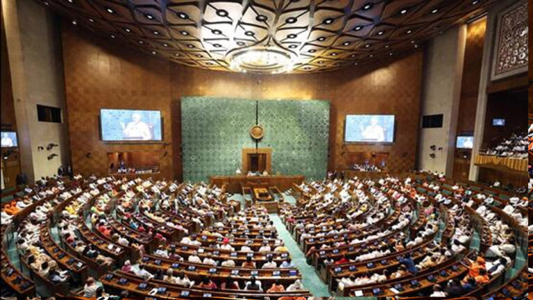 संसद में करोड़पति सांसदों की संख्या में बंपर इजाफा हुआ, 2024 में कुल सांसदों में 93 प्रतिशत करोड़पति