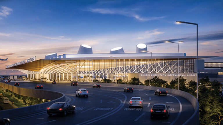 एयरपोर्ट पर अचानक महिला ने उतार दिए सारे कपड़े