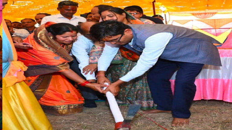 वित्त मंत्री चौधरी ने पुसौर विकासखंड में 1.50 करोड़ की लागत से बनने वाले दो हाई स्कूल भवनों का भूमिपूजन किया वित्त मंत्री चौधरी ने पुसौर विकासखंड में 1.50 करोड़ की लागत से बनने वाले दो हाई स्कूल भवनों का भूमिपूजन किया